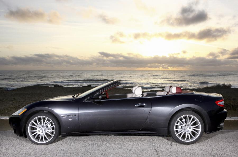  Maserati GranCabrio 2010 года  (фото 59 из 101)